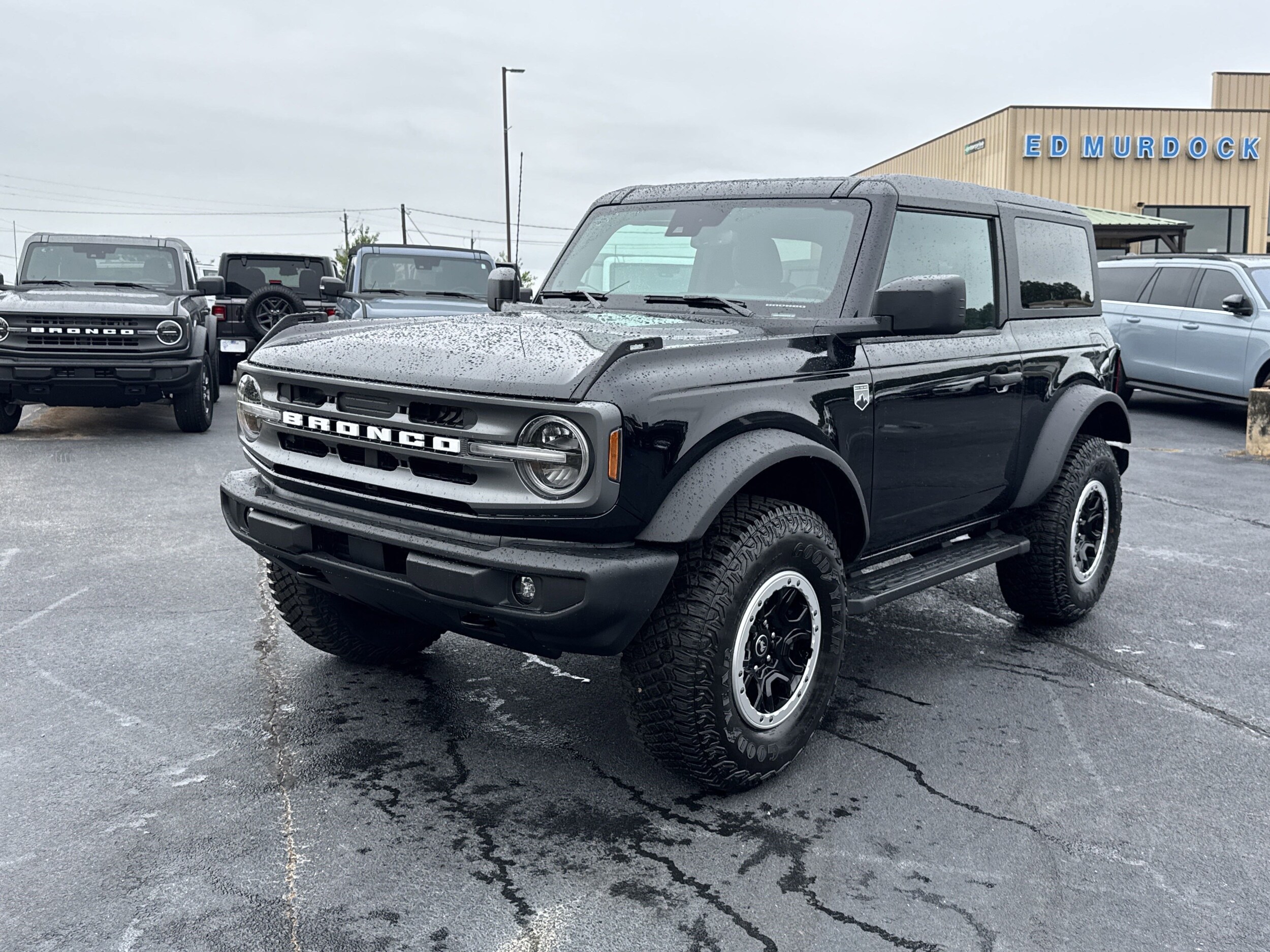 2024 Ford Bronco Big Bend photo 2