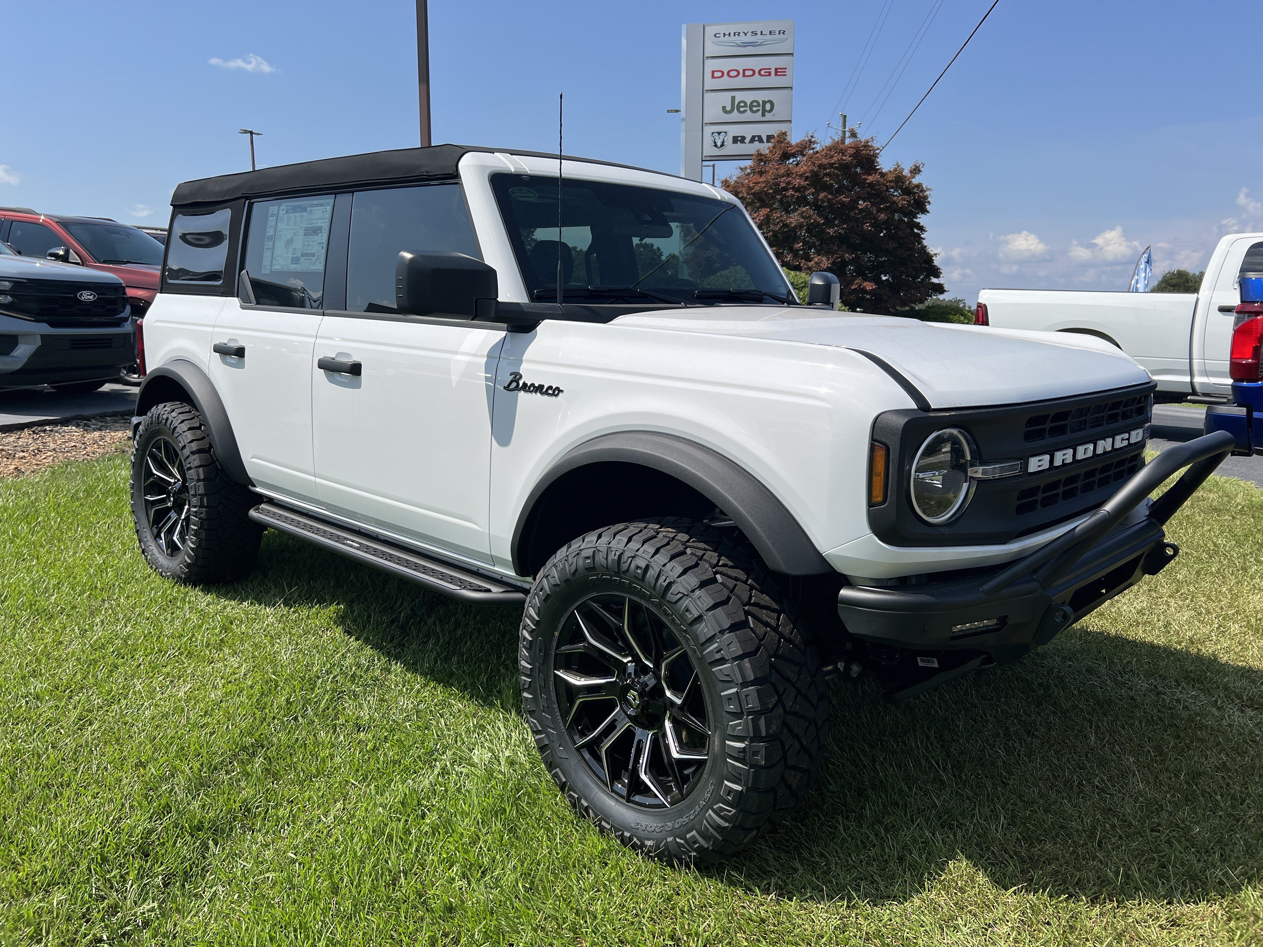New 2026 Ford Bronco Base SUV