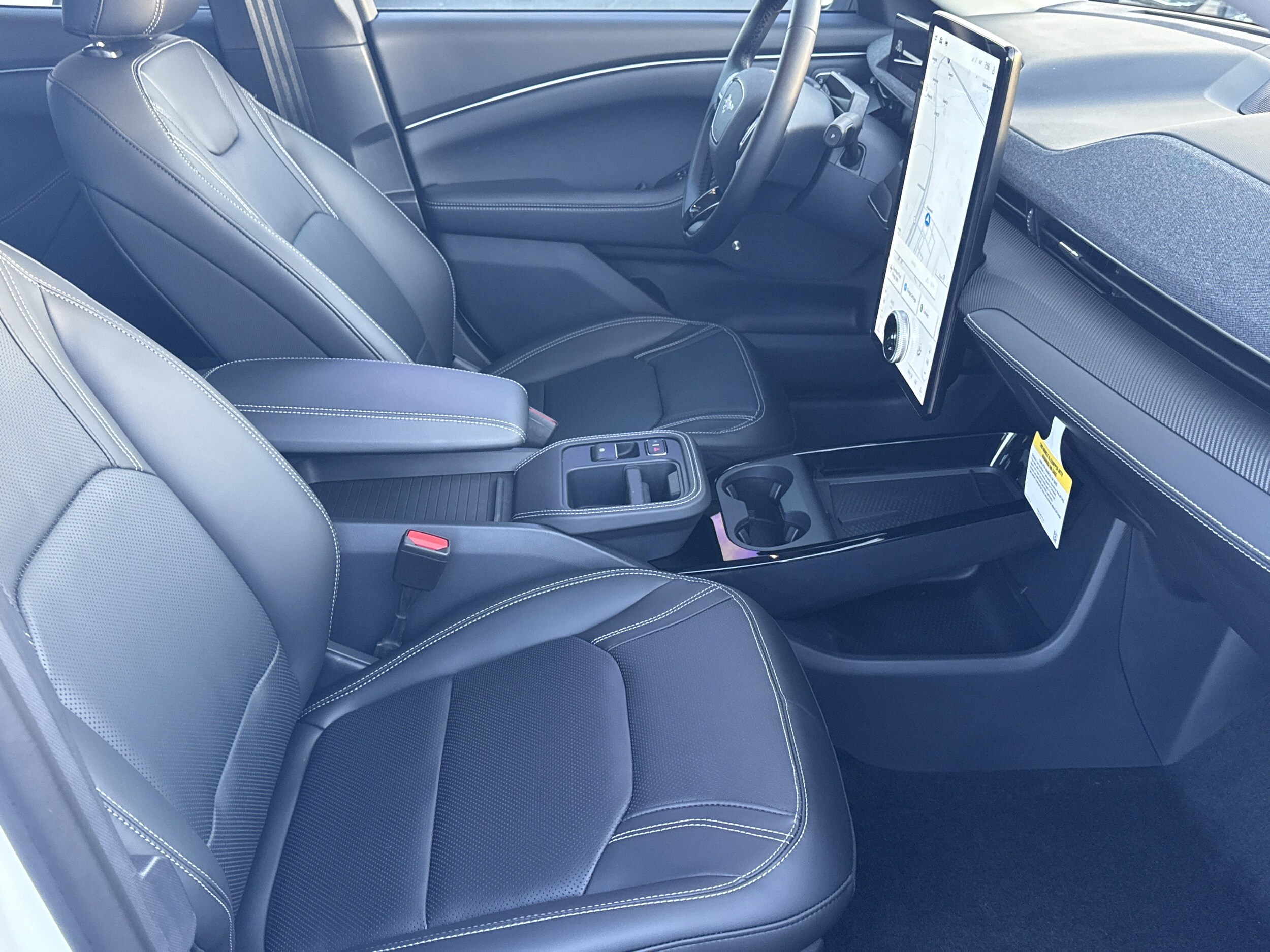 2025 Ford Mustang Mach-E Premium - Photo 14