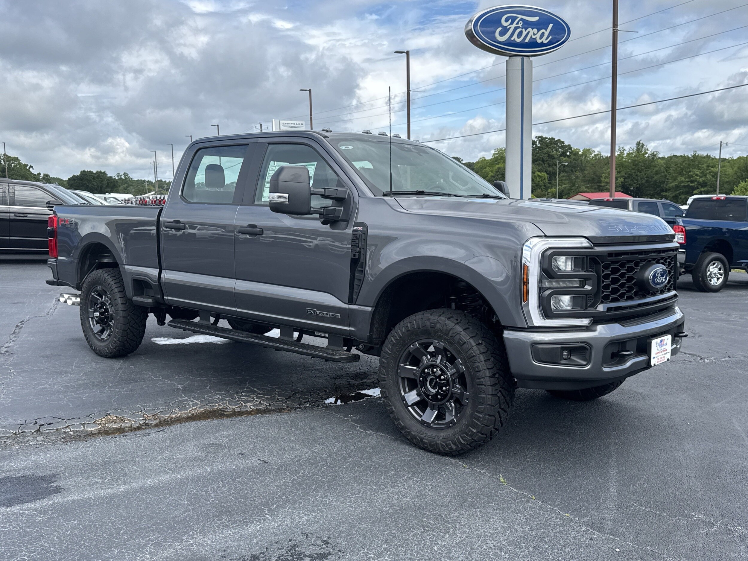 2025 Ford F-250 XL photo 4