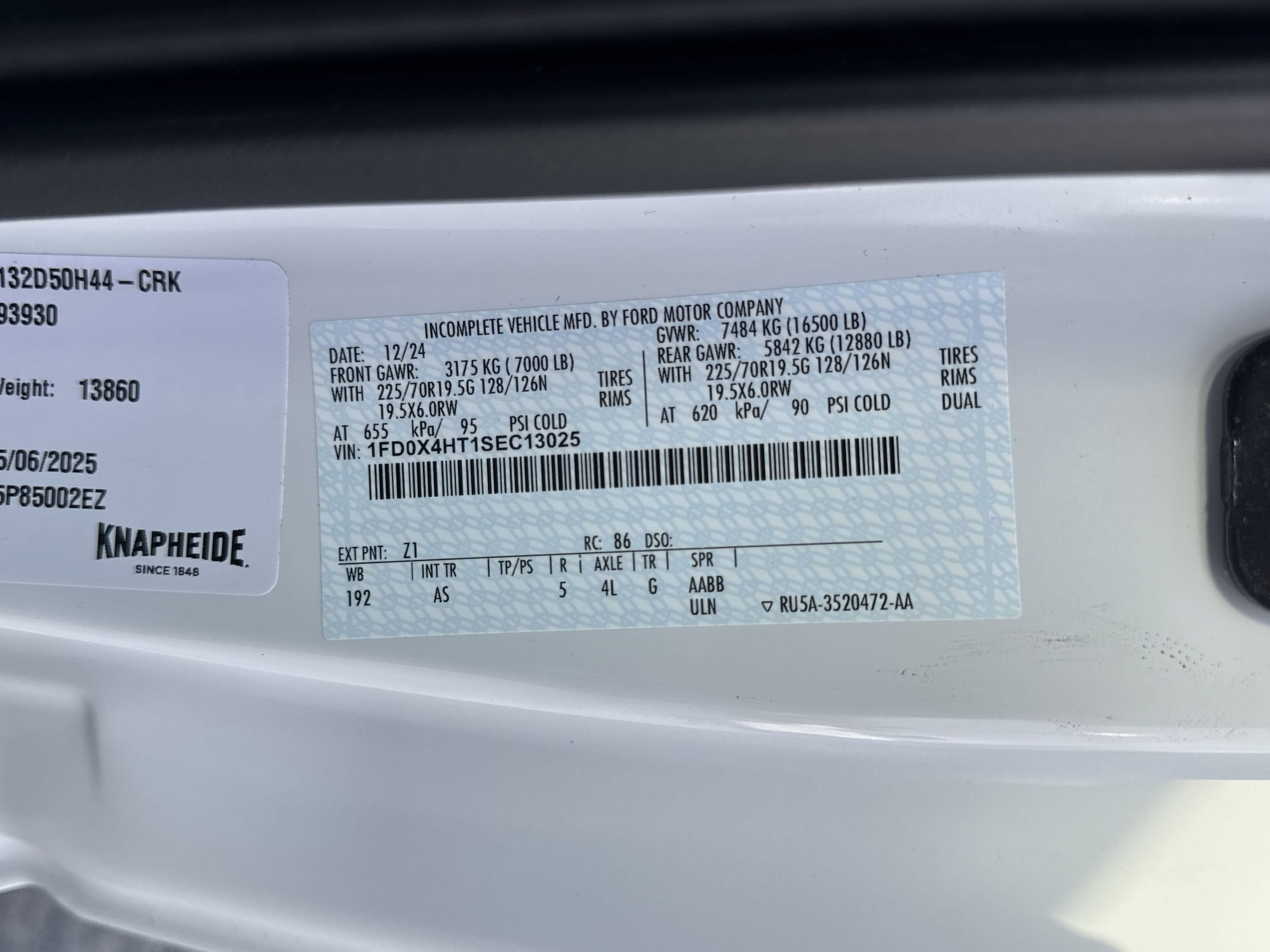 2025 Ford F-450 Super Duty Chassis Cab XL - Photo 37