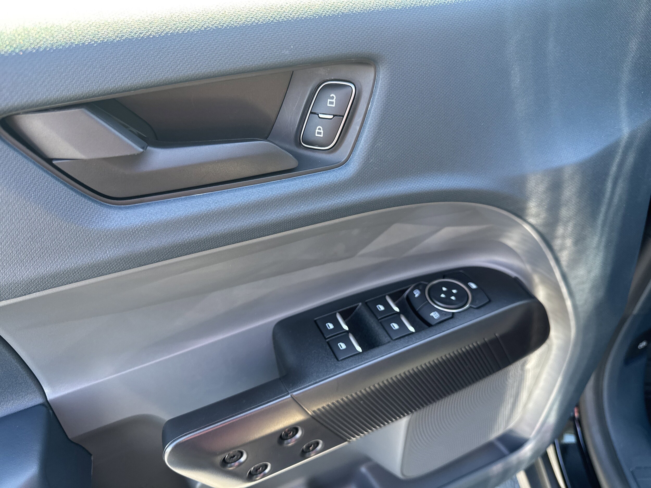 2025 Ford Maverick XLT - Photo 11