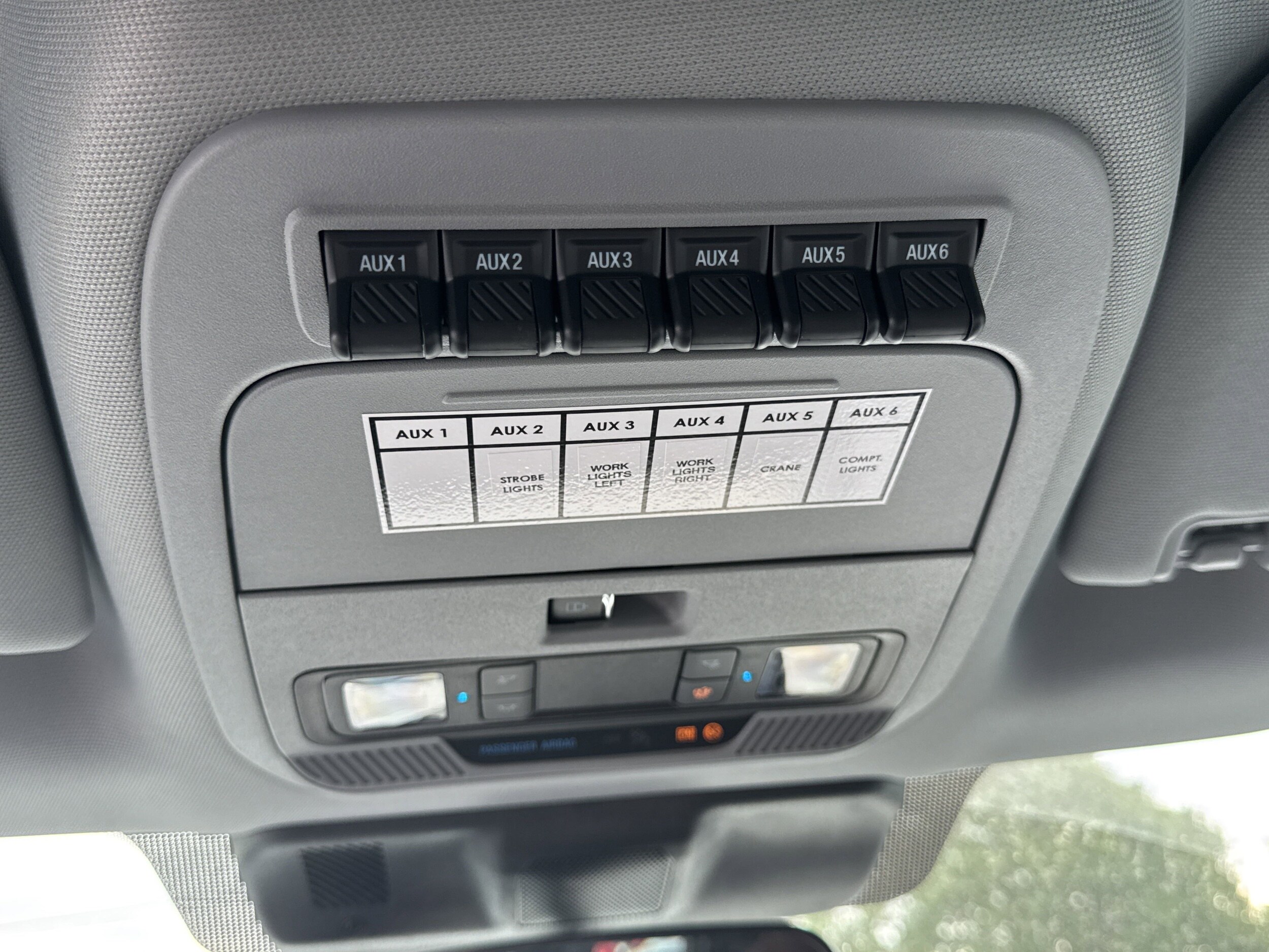 2025 Ford F-450 Super Duty Chassis Cab XL - Photo 25