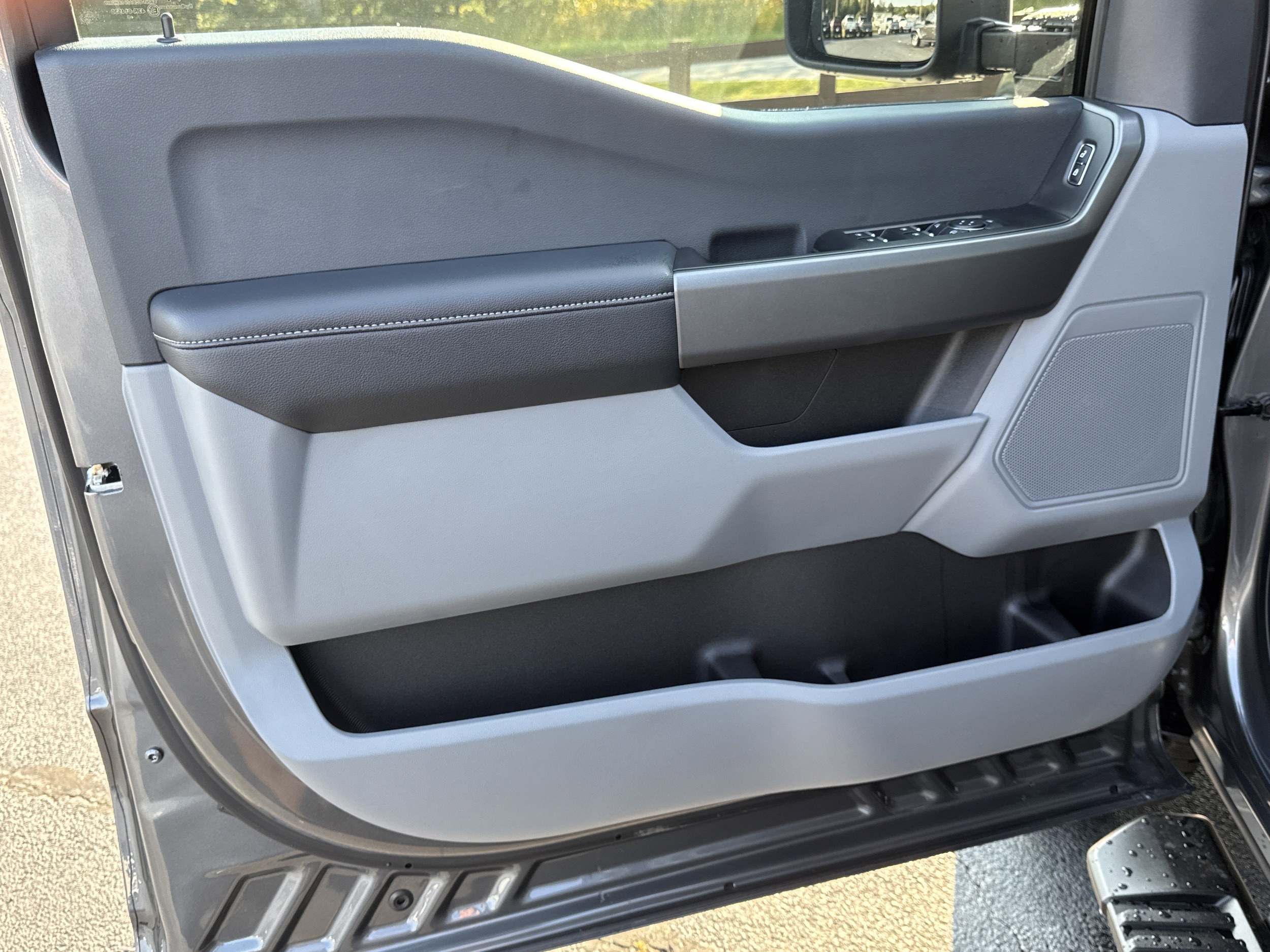 2026 Ford F-250 Super Duty XL - Photo 9