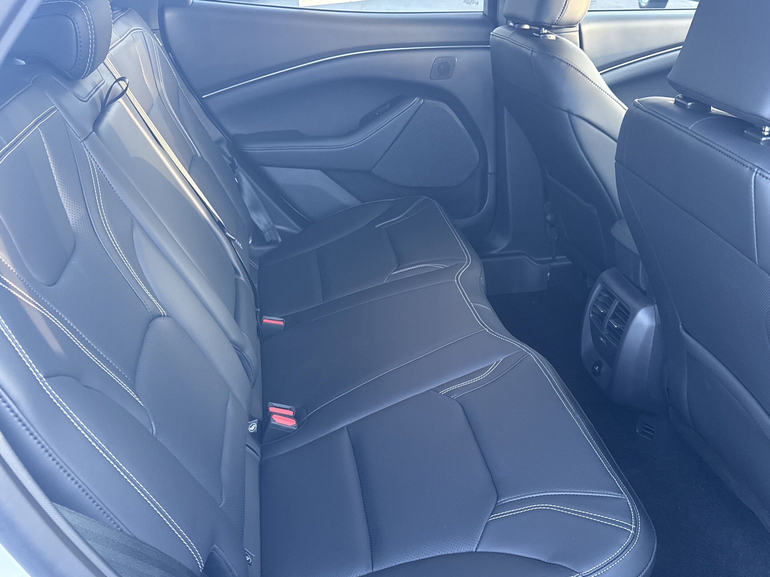 2025 Ford Mustang Mach-E Premium - Photo 17