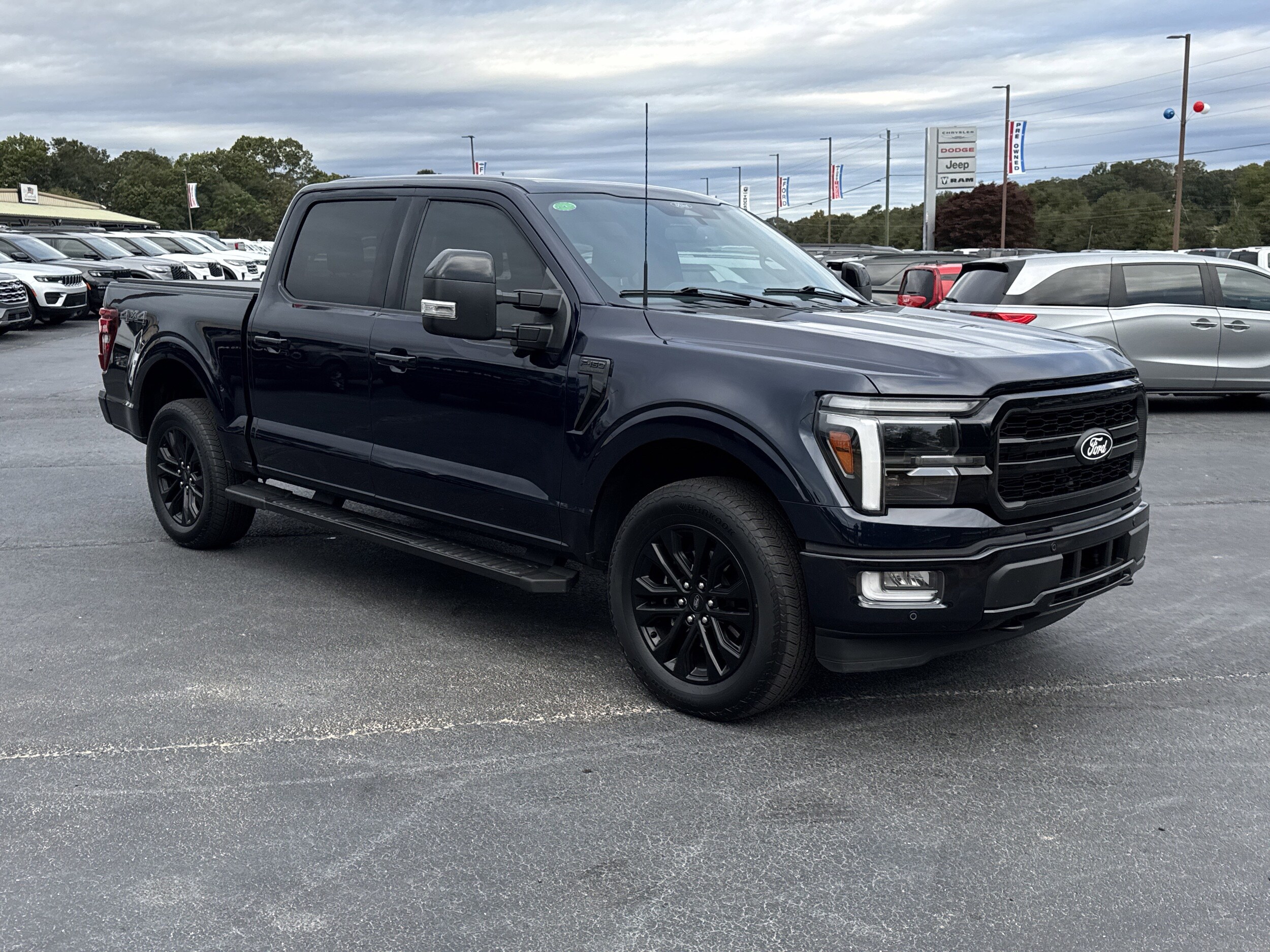 2024 Ford F-150 Lariat photo 2