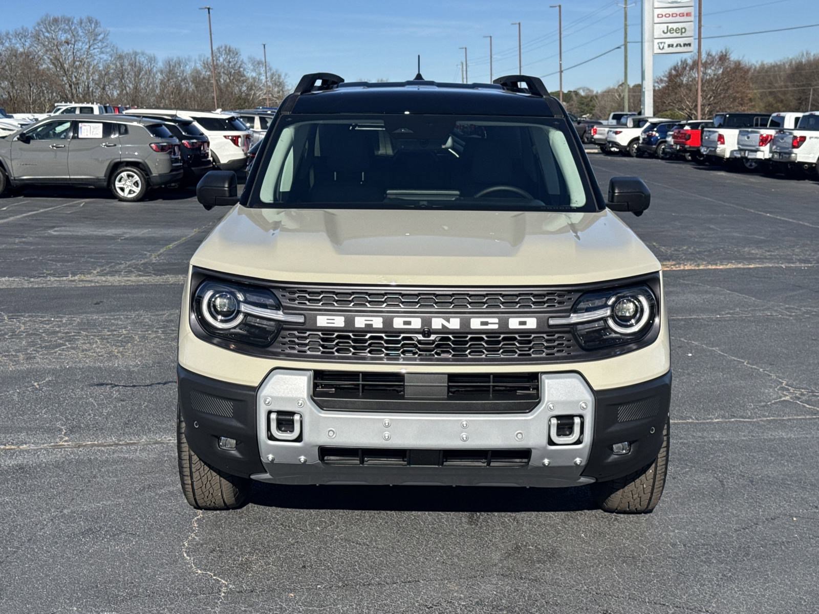 2025 Ford Bronco Sport Badlands photo 3