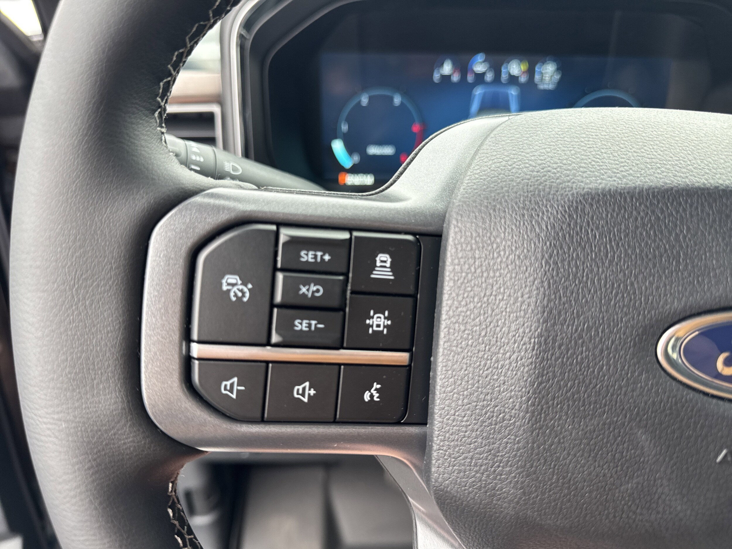 2025 Ford F-350 Super Duty Lariat - Photo 27