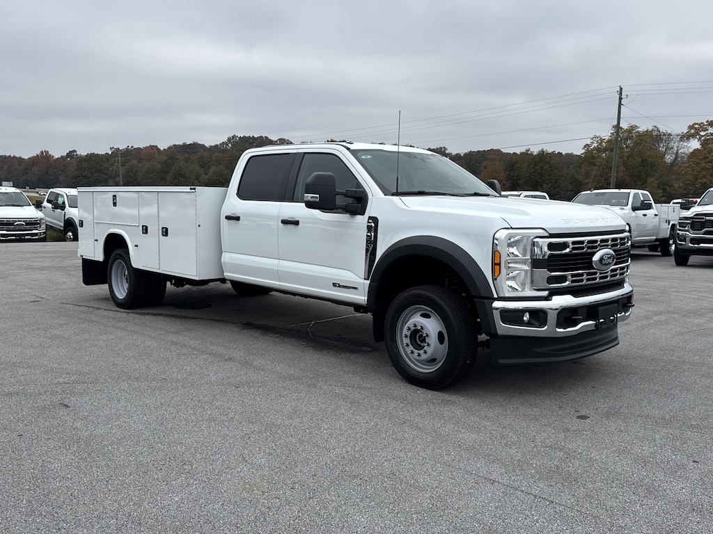 New 2025 Ford Super Duty F-450 DRW F-450 XL Truck Crew Cab