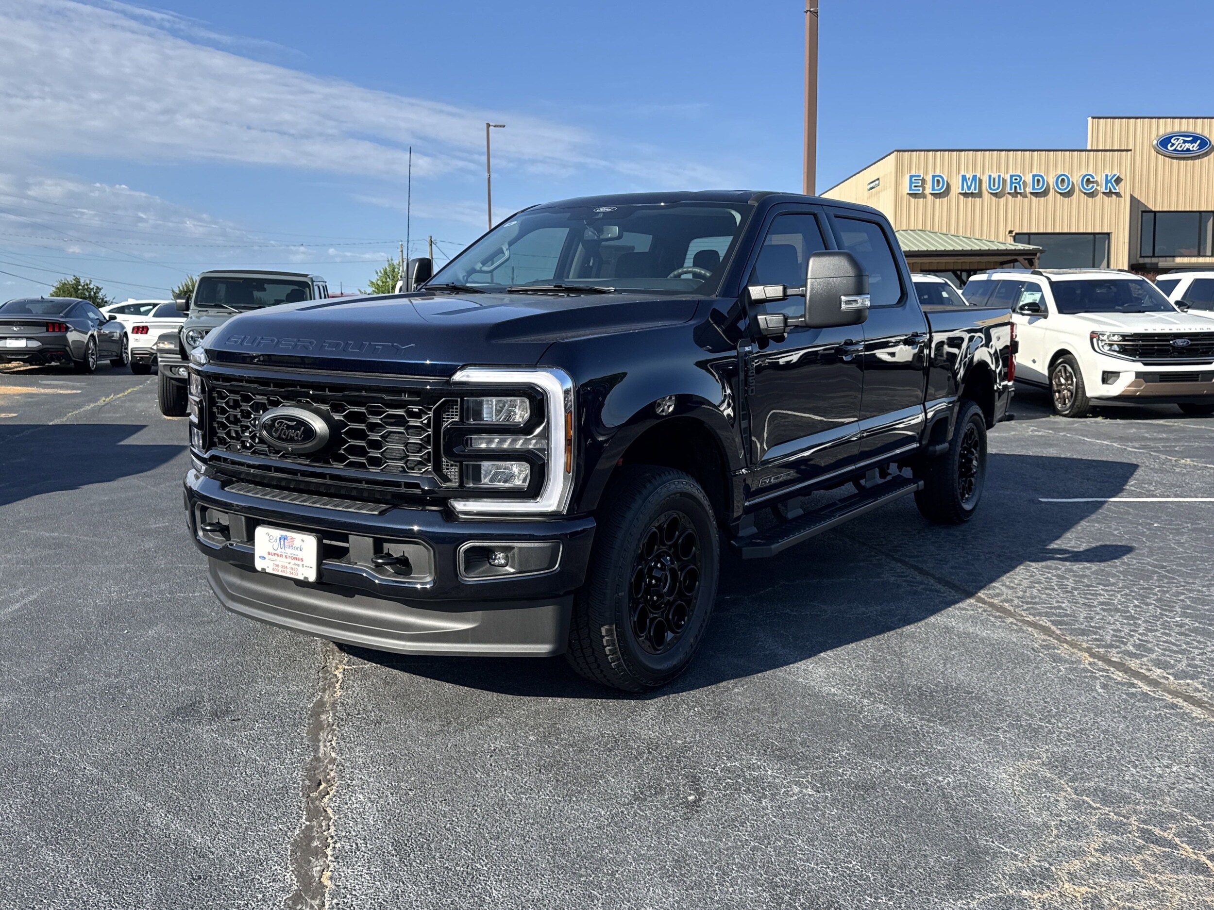2025 Ford F-250 XLT photo 2