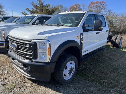 2023 Ford Super Duty F-550 DRW F-550 XL Truck Crew Cab