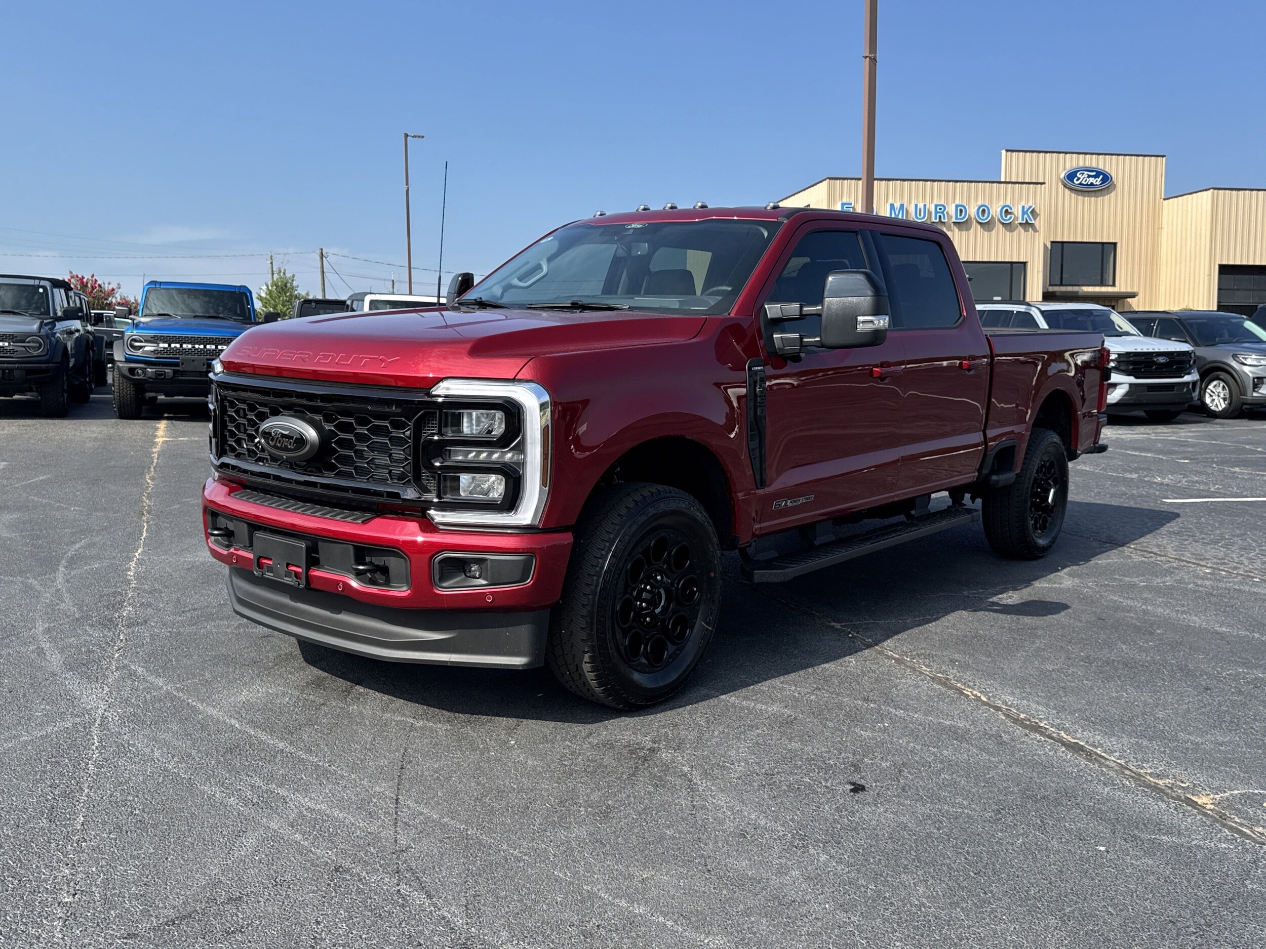 2025 Ford F-250 Lariat photo 2