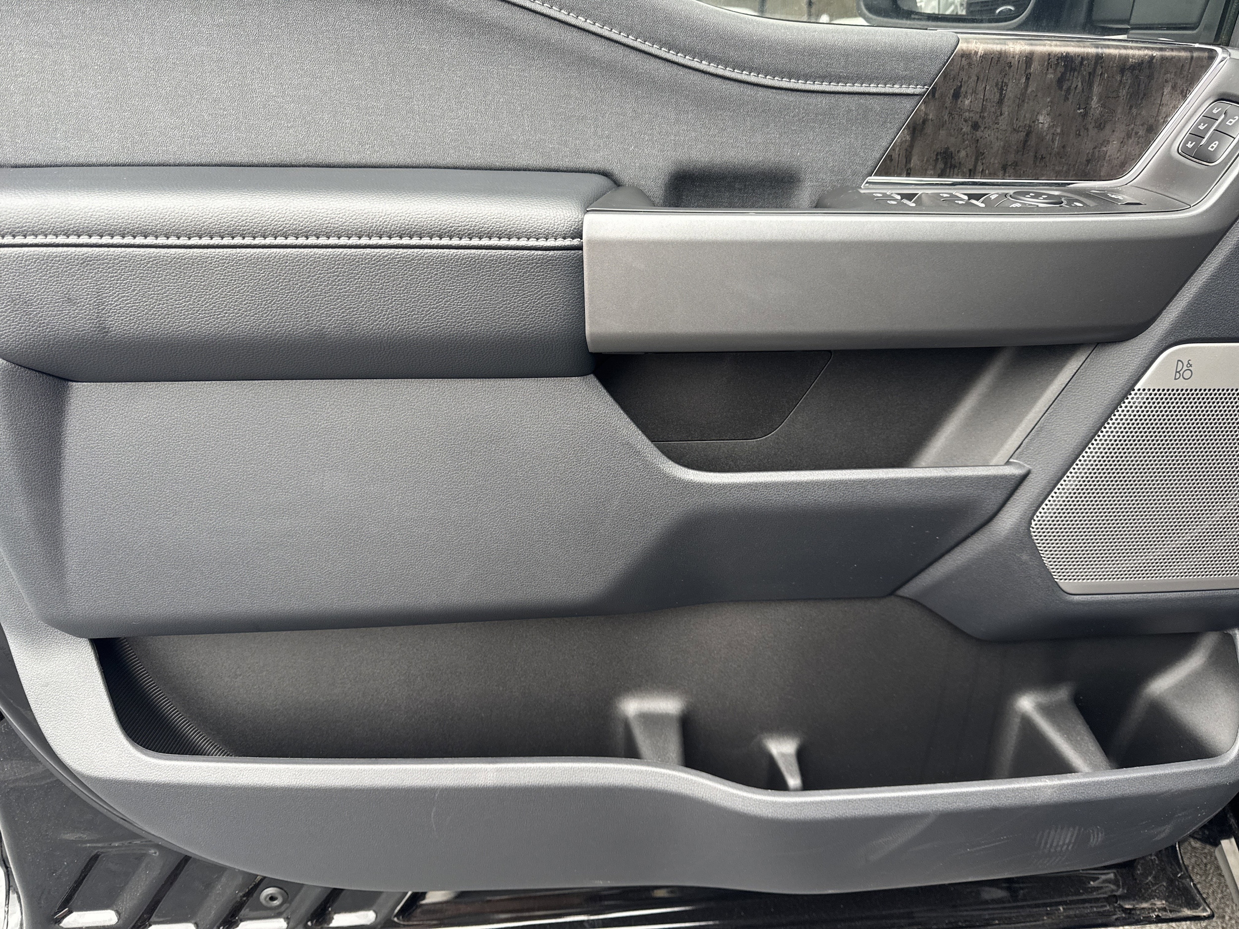 2025 Ford F-350 Super Duty Lariat - Photo 10