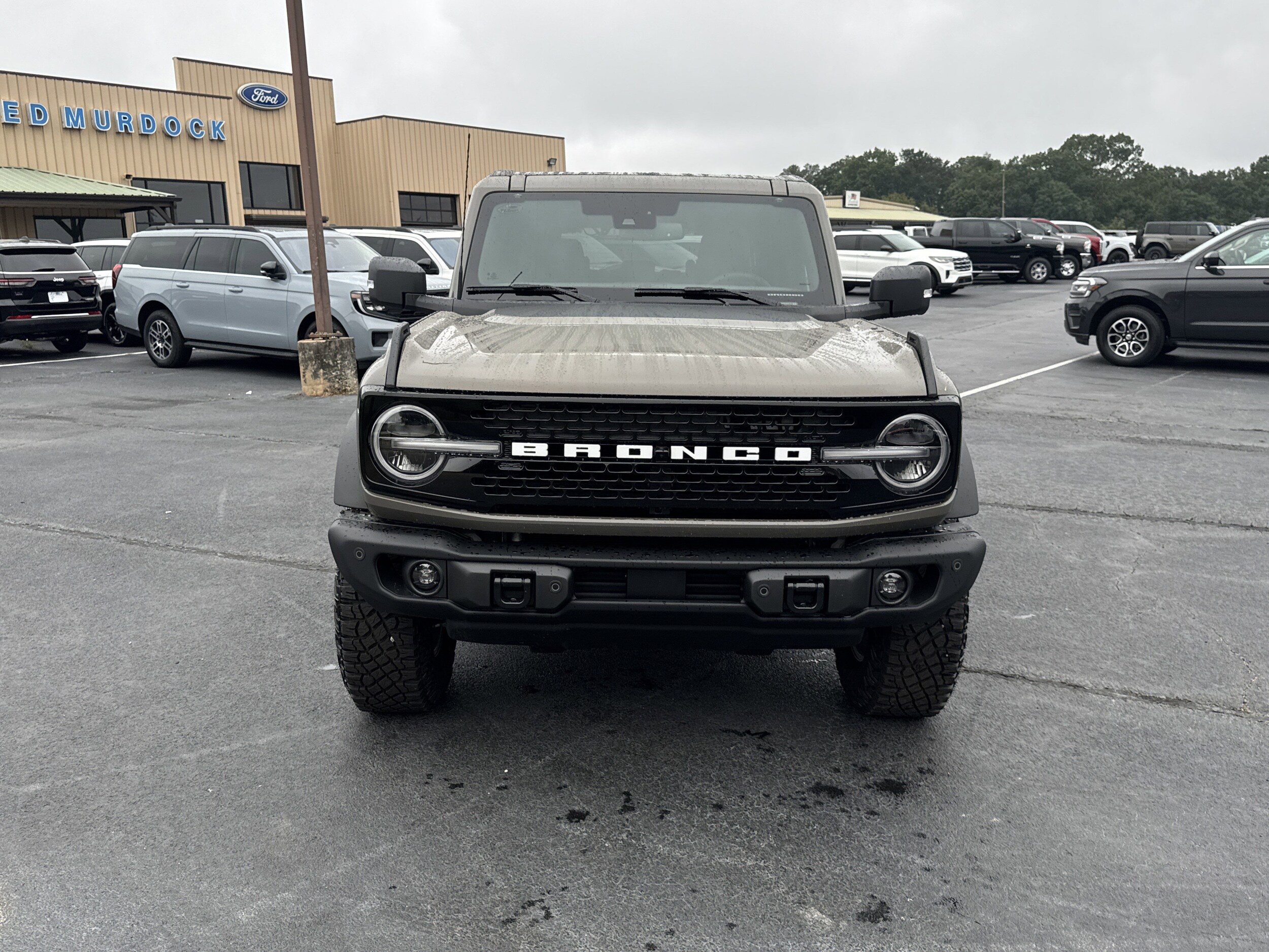 2025 Ford Bronco Badlands photo 3