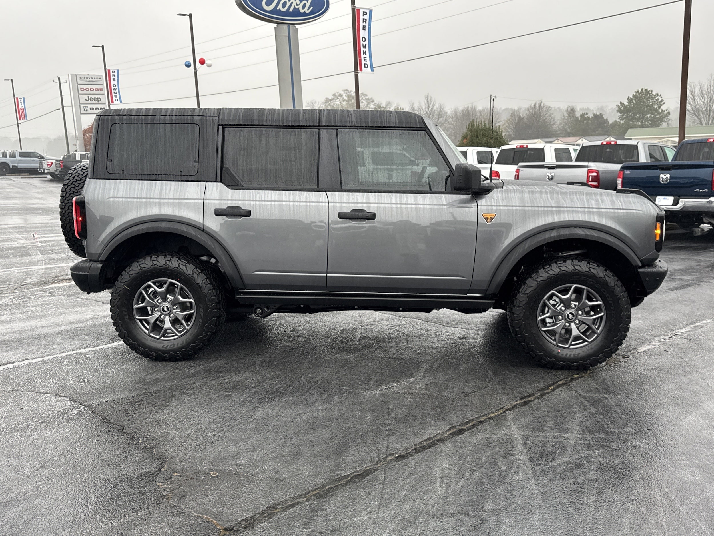 2025 Ford Bronco 4-Door Badlands's photo