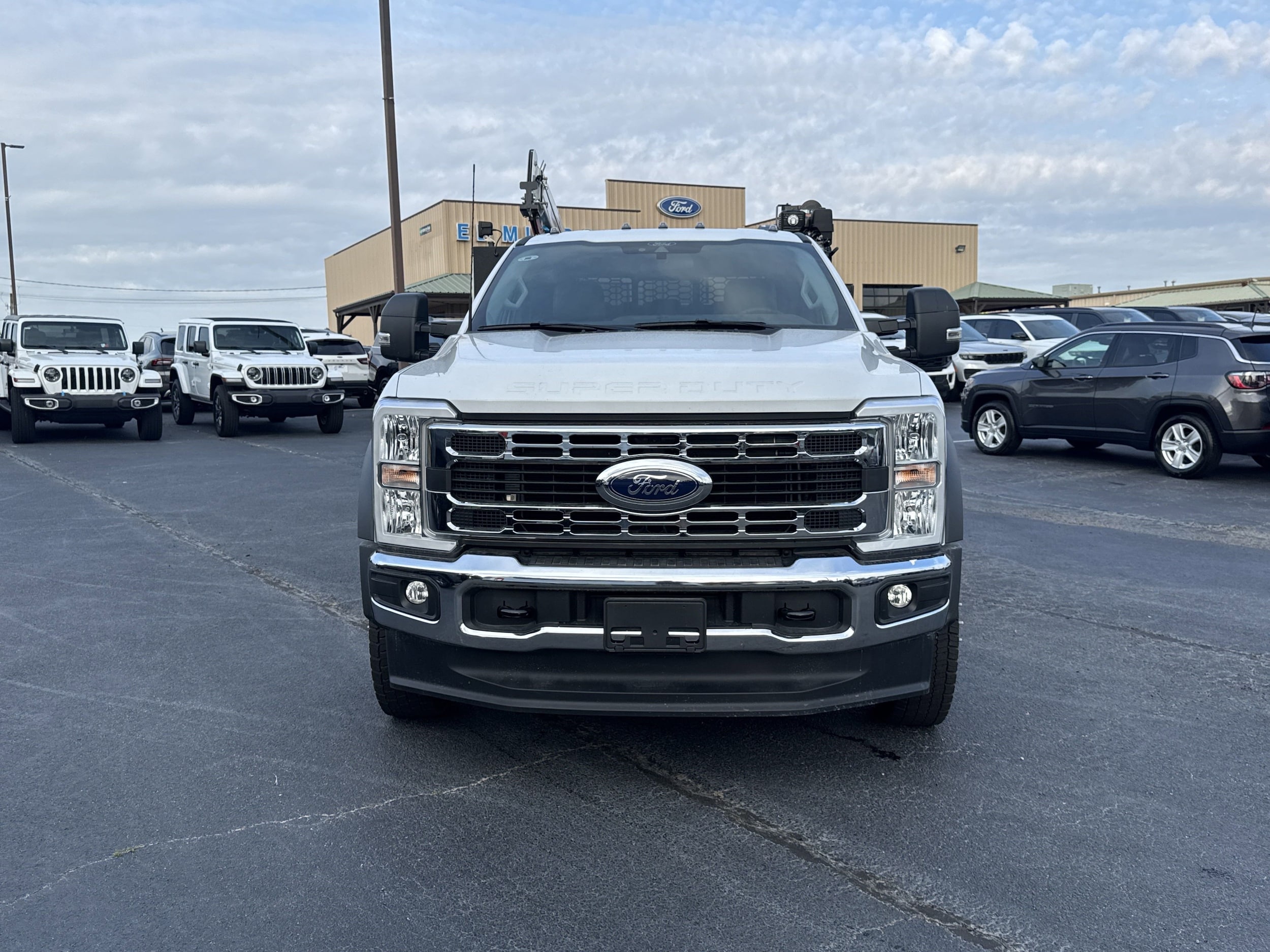2025 Ford F-450 Super Duty Chassis Cab XL - Photo 3