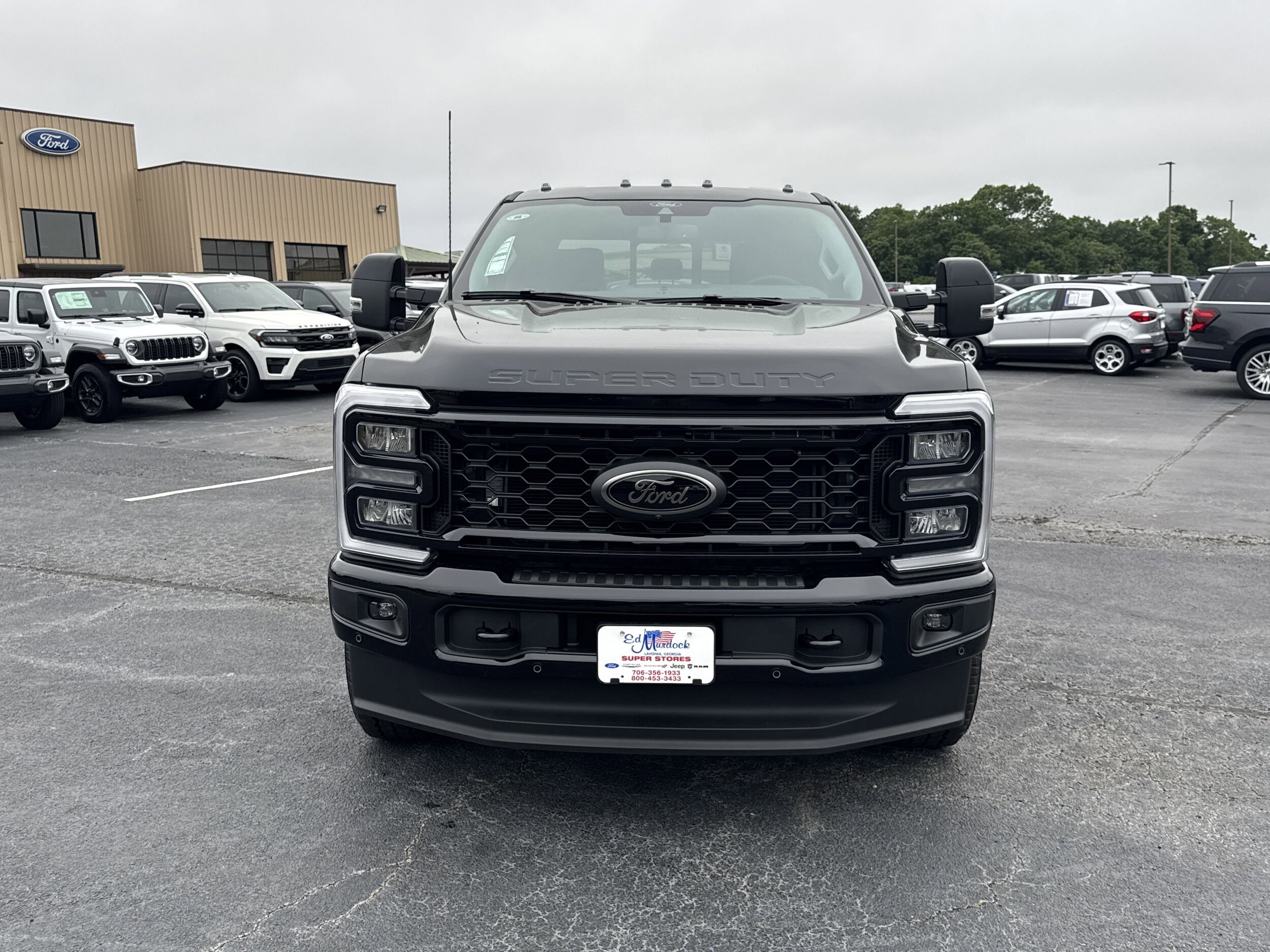2025 Ford F-250 Lariat photo 3