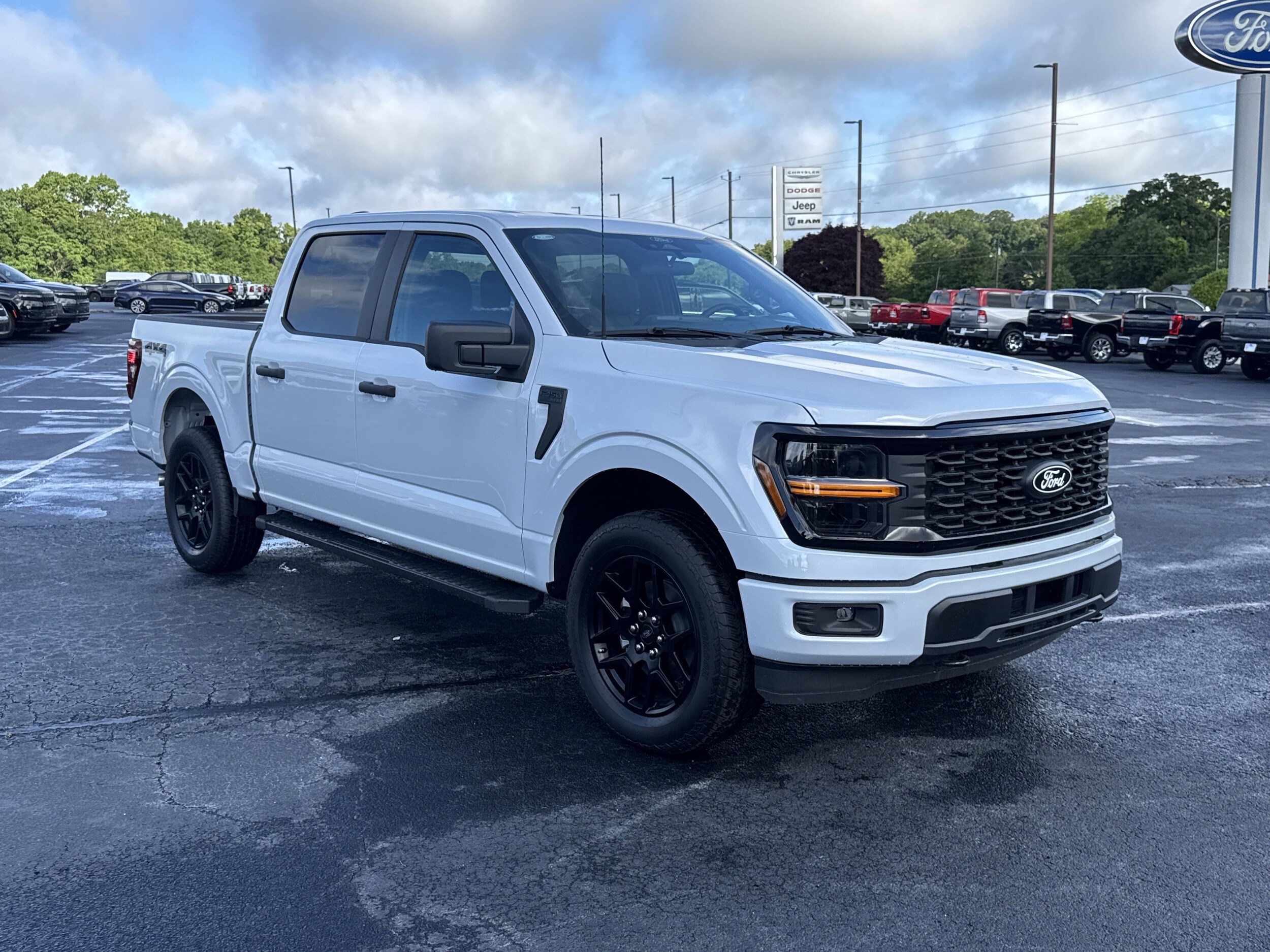 2025 Ford F-150 STX photo 4
