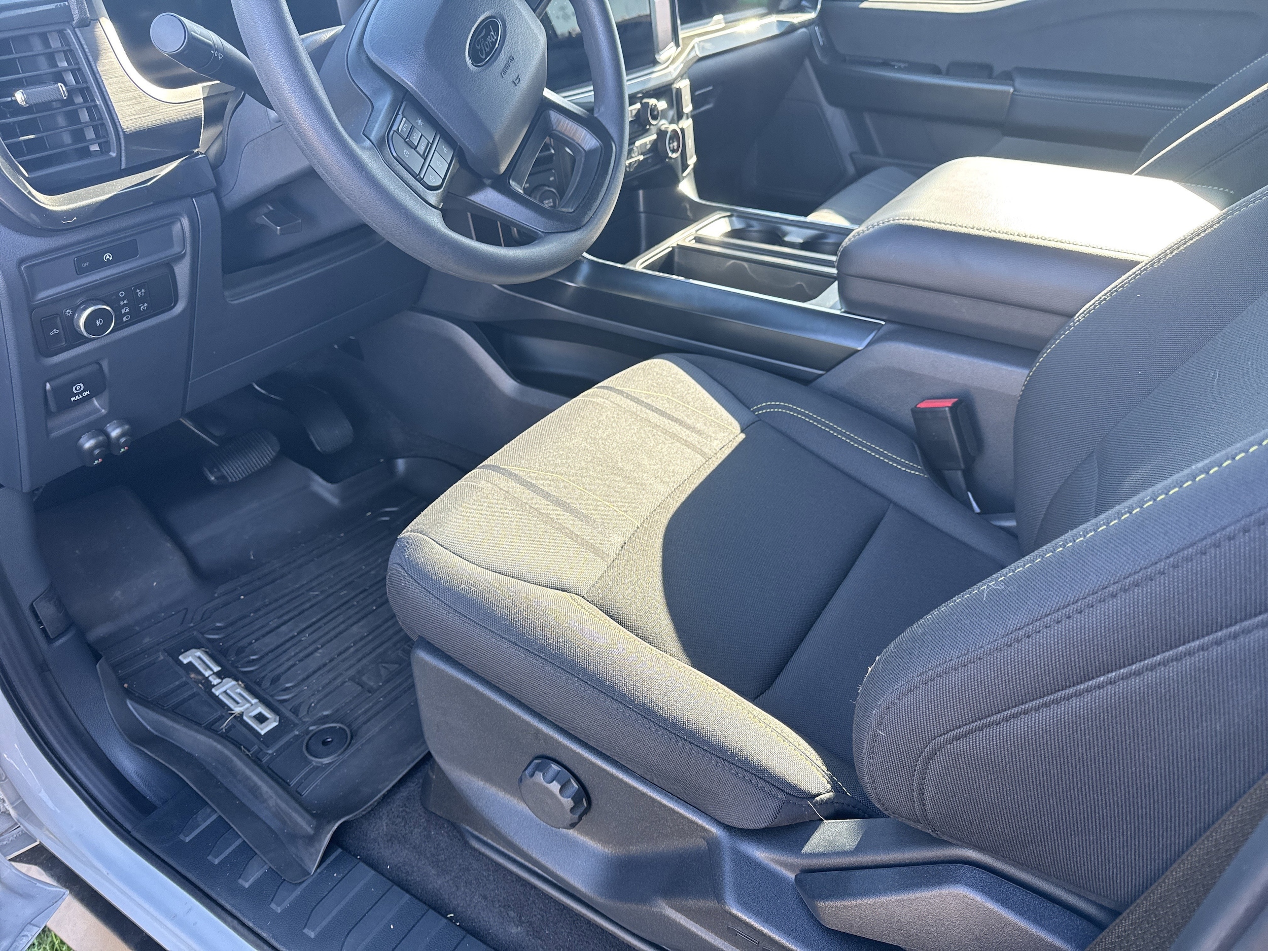 2025 Ford F-150 STX - Photo 10