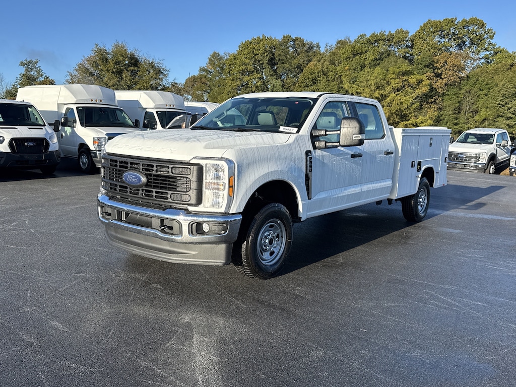 New 2025 Ford Super Duty F-250 SRW F-250 XL Truck Crew Cab