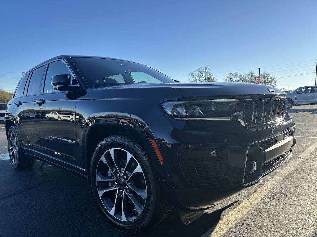 Used 2024 Jeep Grand Cherokee Overland SUV