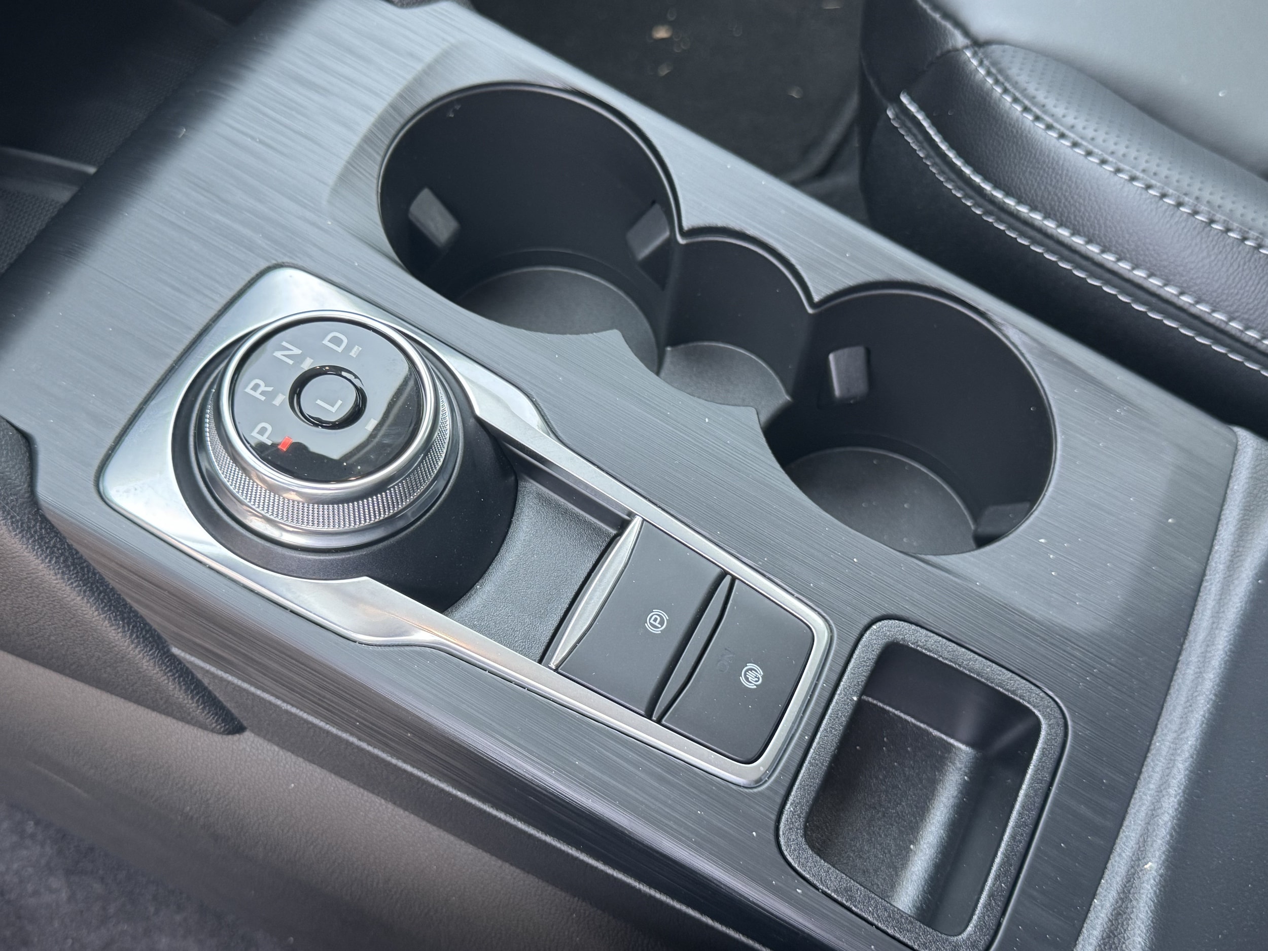 2025 Ford Escape Plug-in hybrid PHEV - Photo 37