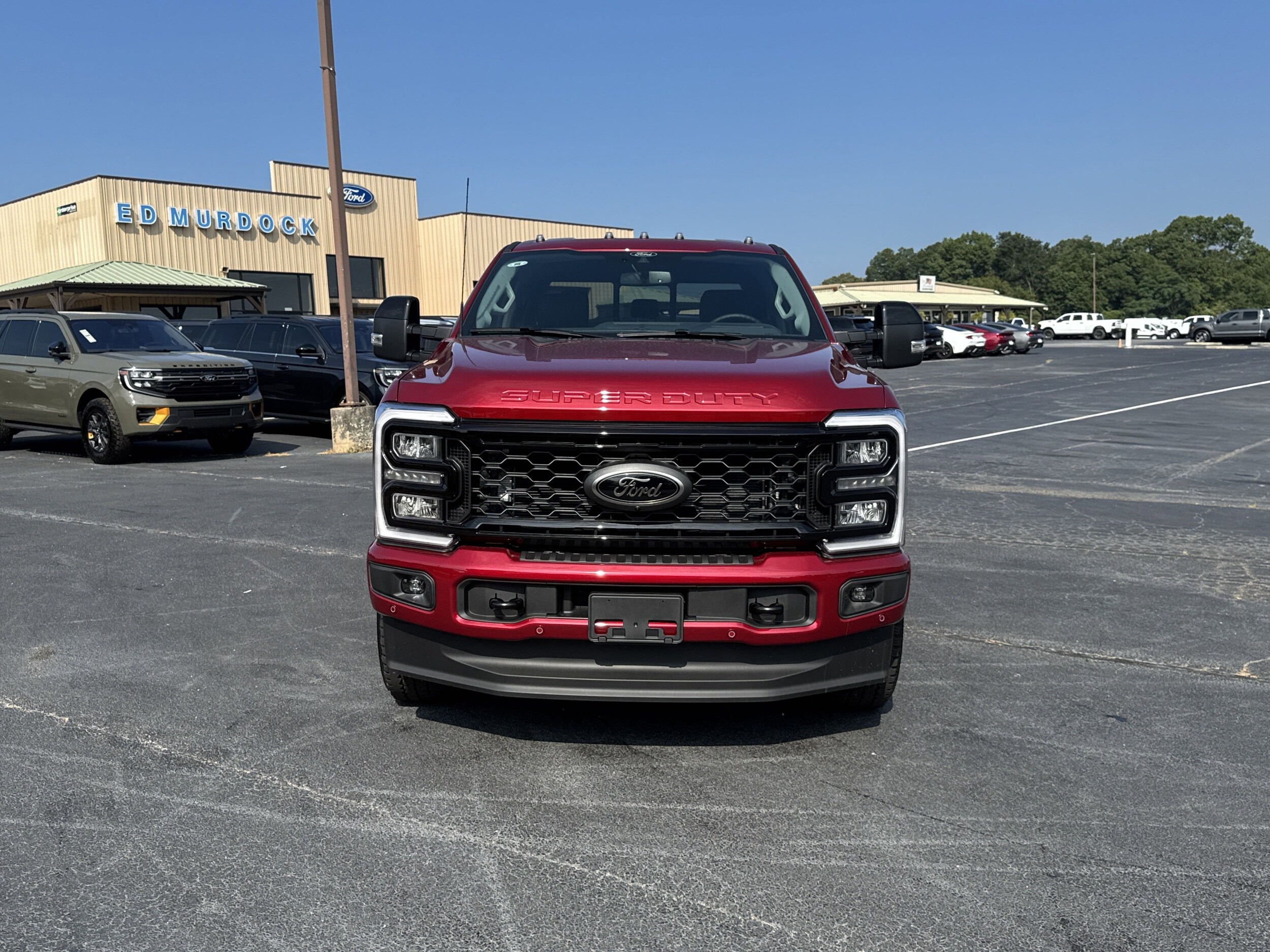 2025 Ford F-250 Lariat photo 3