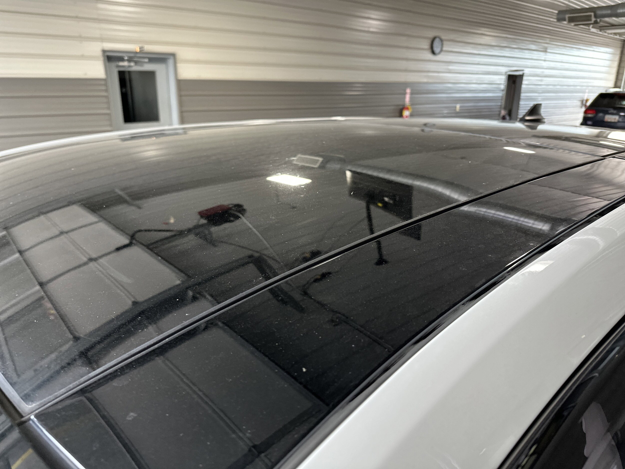 2024 Ford Edge Titanium photo 2