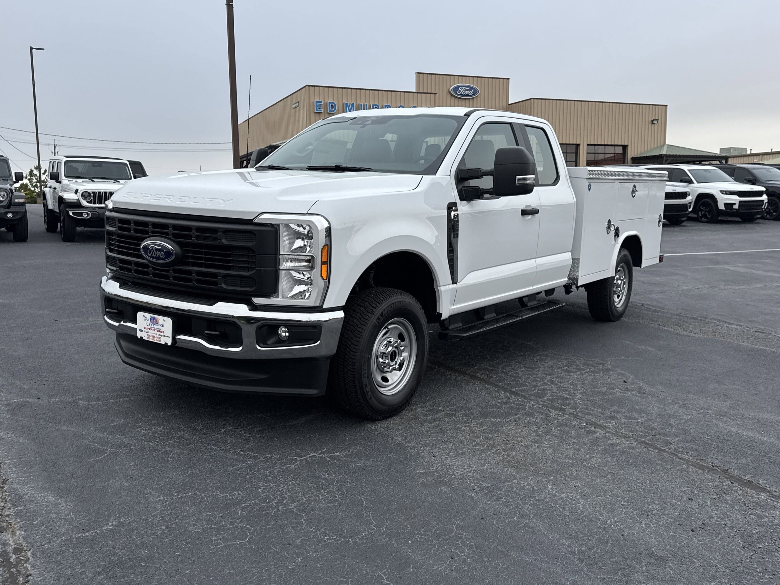 2025 Ford F-250 XL photo 2