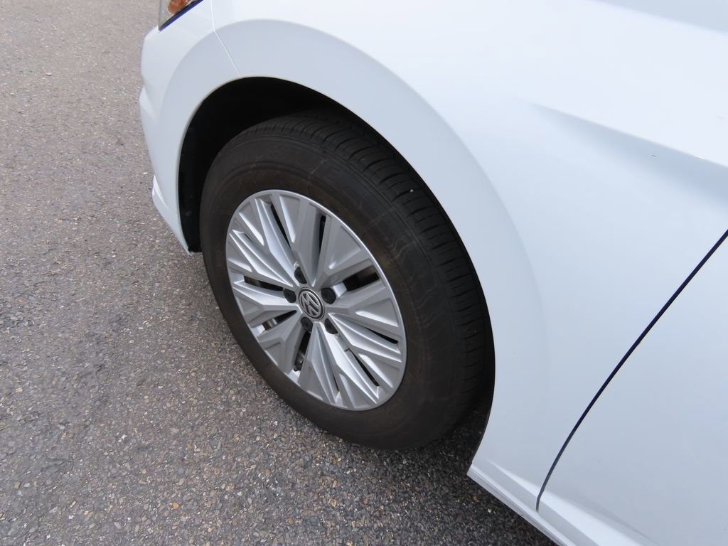 2020 Volkswagen Jetta S photo 2