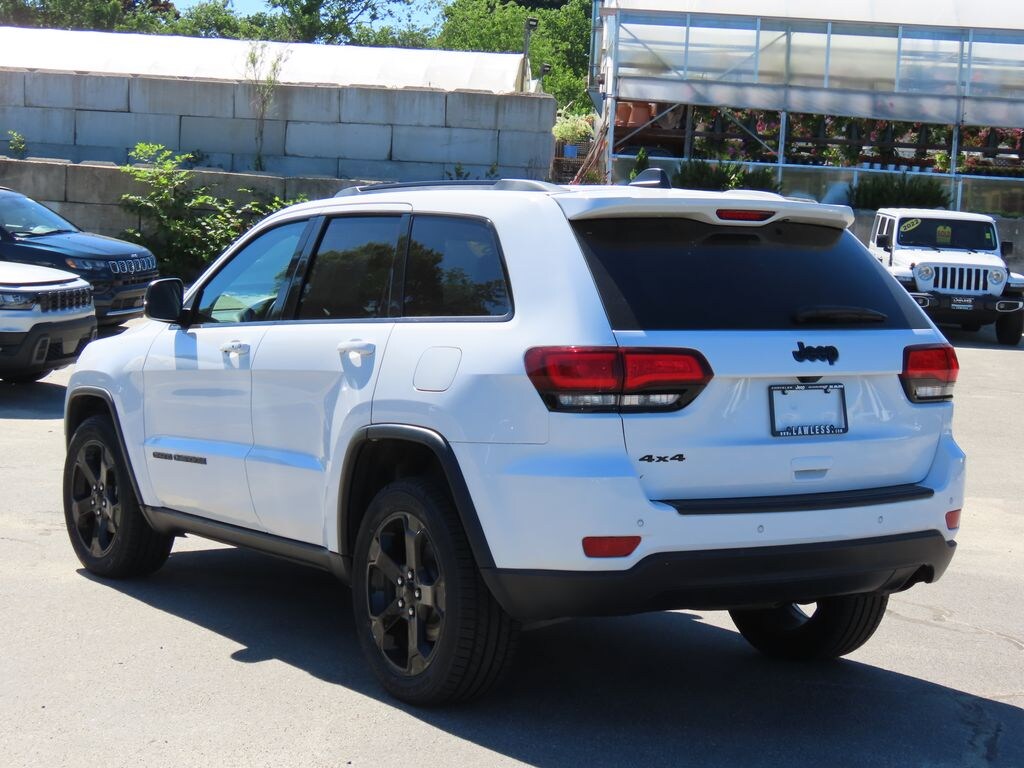 Used 2018 Jeep Grand Cherokee Laredo SUV