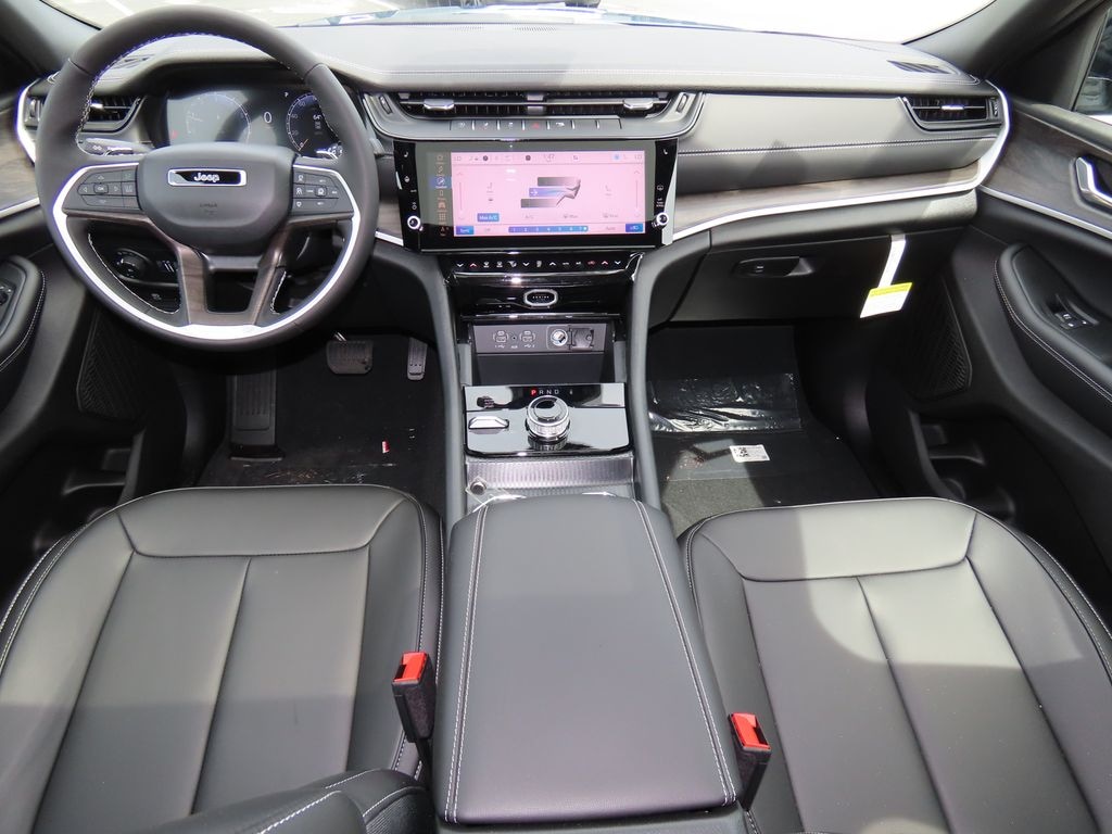 New 2026 Jeep Grand Cherokee Limited 4X4 Sport Utility