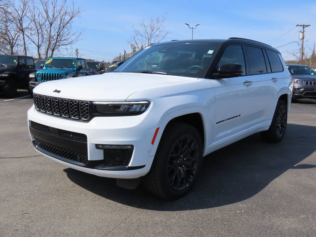 Used 2024 Jeep Grand Cherokee L Summit Reserve with VIN 1C4RJKET5R8568326 for sale in Woburn, MA