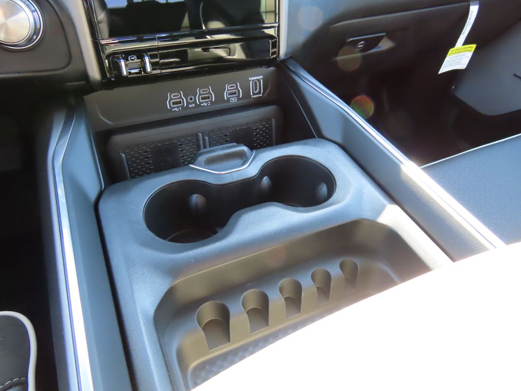 2026 RAM 1500 Laramie - Photo 23