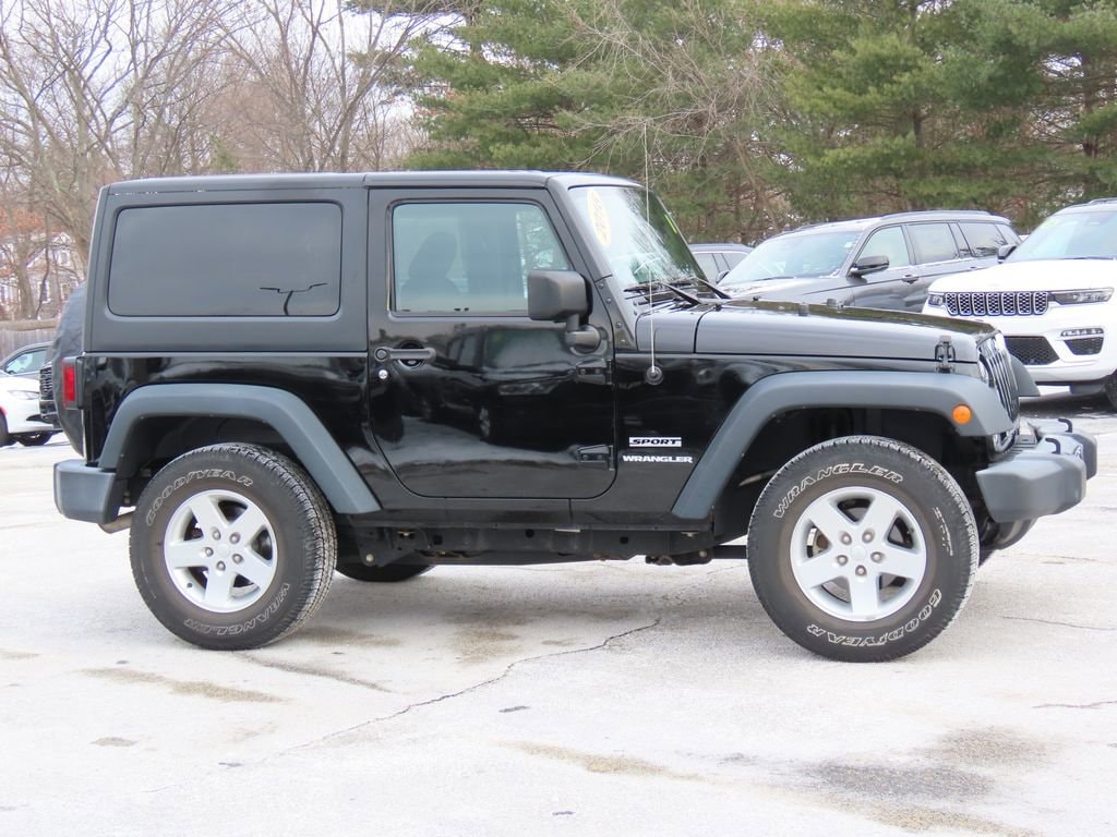 Used 2016 Jeep Wrangler Sport 4WD Sport
