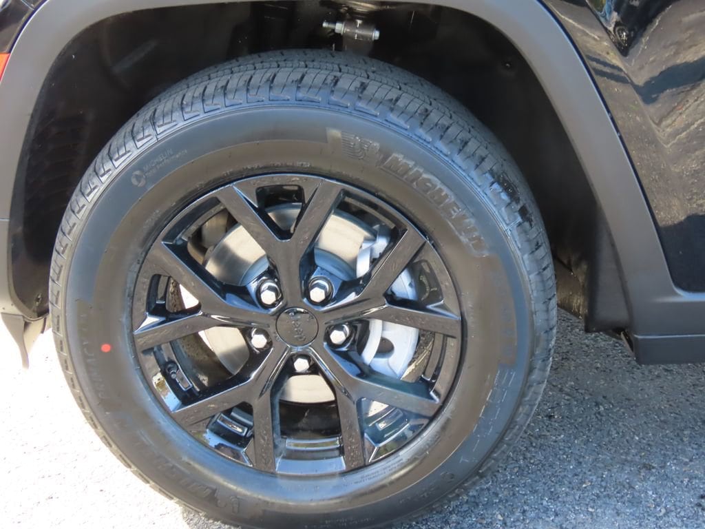 New 2025 Jeep Grand Cherokee Altitude X Sport Utility