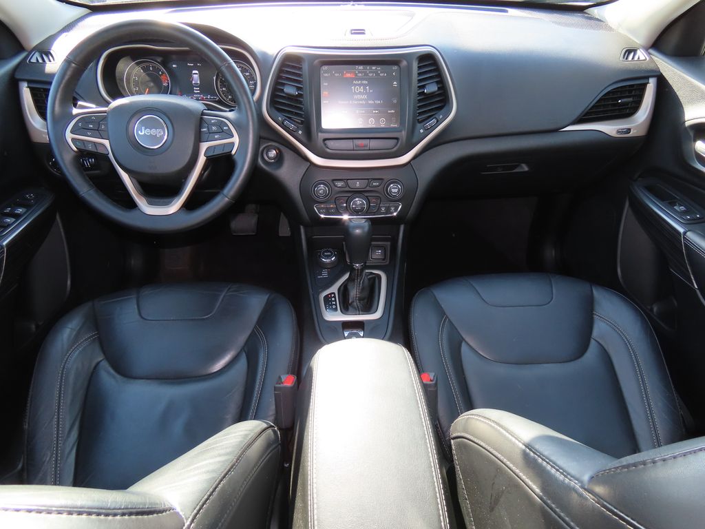 Used 2016 Jeep Cherokee Limited with VIN 1C4PJMDB2GW360585 for sale in Woburn, MA