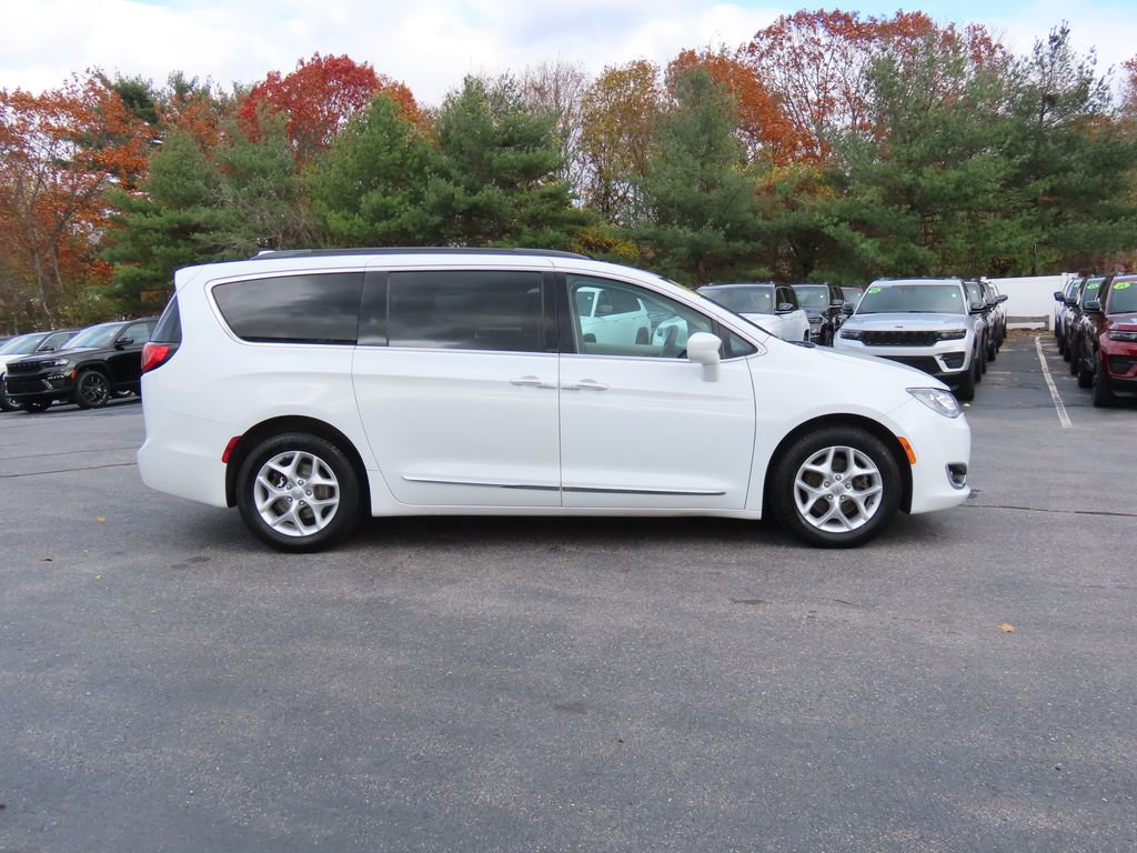 Used 2017 Chrysler Pacifica Touring-L with VIN 2C4RC1BG1HR729494 for sale in Woburn, MA