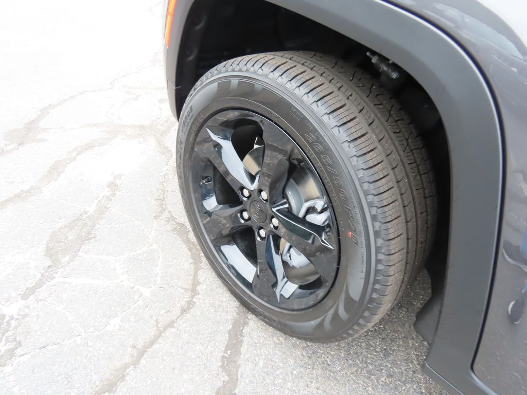 New 2026 Jeep Grand Cherokee Limited 4X4 Sport Utility
