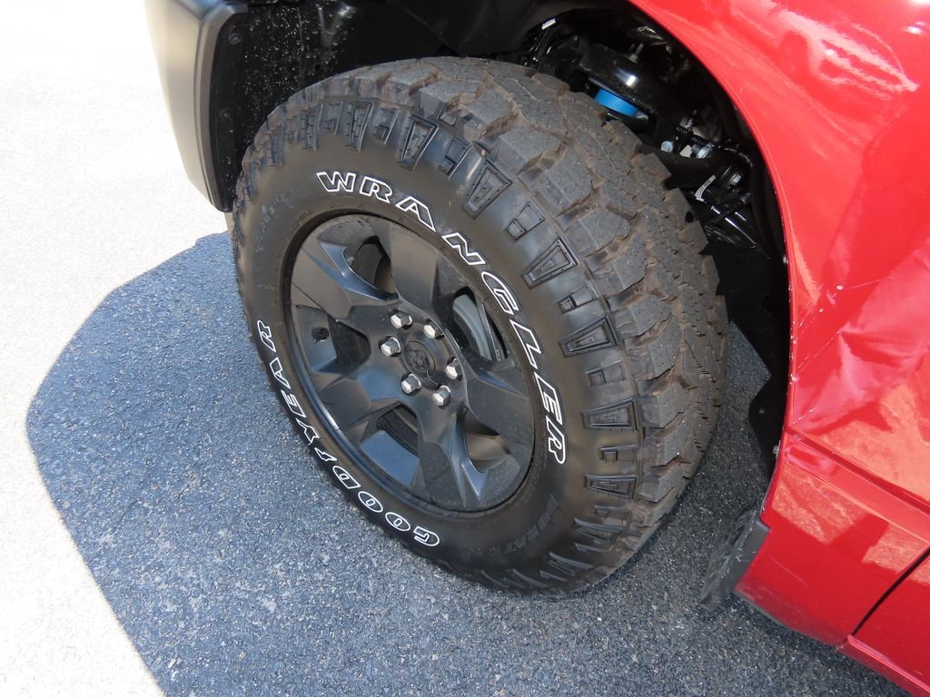 New 2026 Ram 1500 Warlock Crew Cab 4X4 5'7 Box Pickup