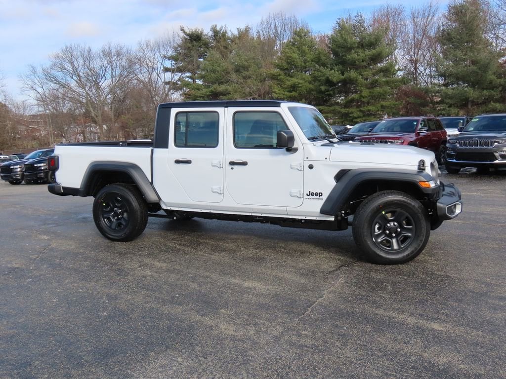 New 2026 Jeep Gladiator Sport Pickup