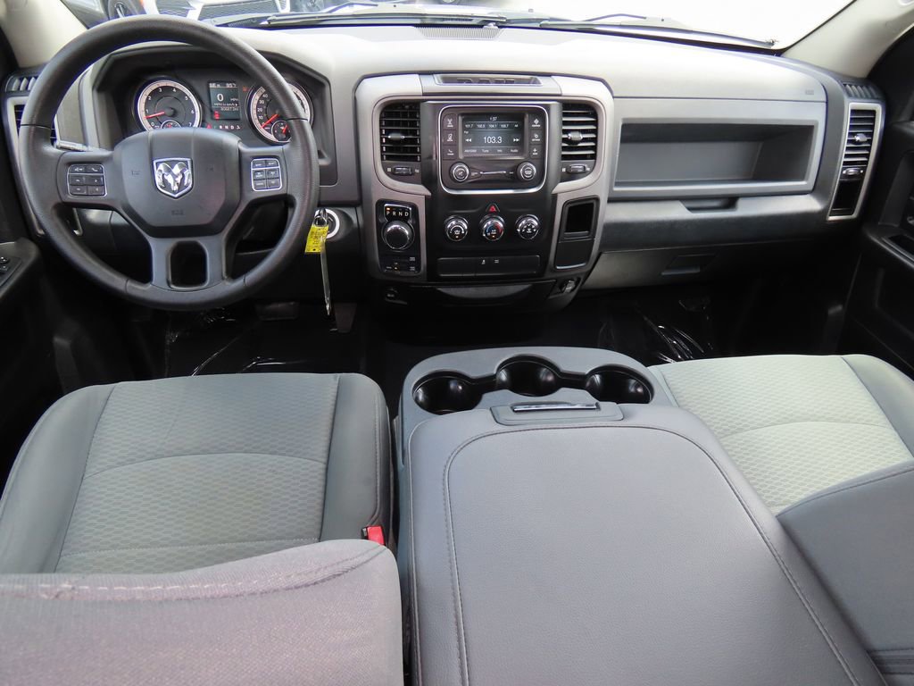 2016 Ram 1500 Express photo 2