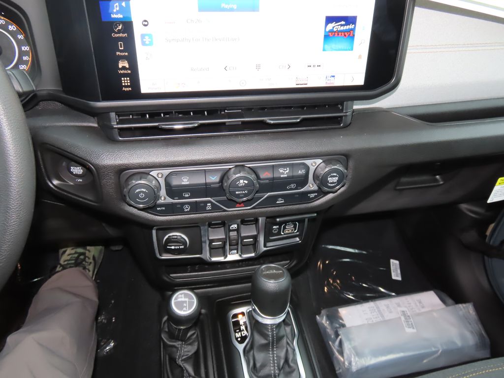 2026 Jeep Gladiator Sport - Photo 11
