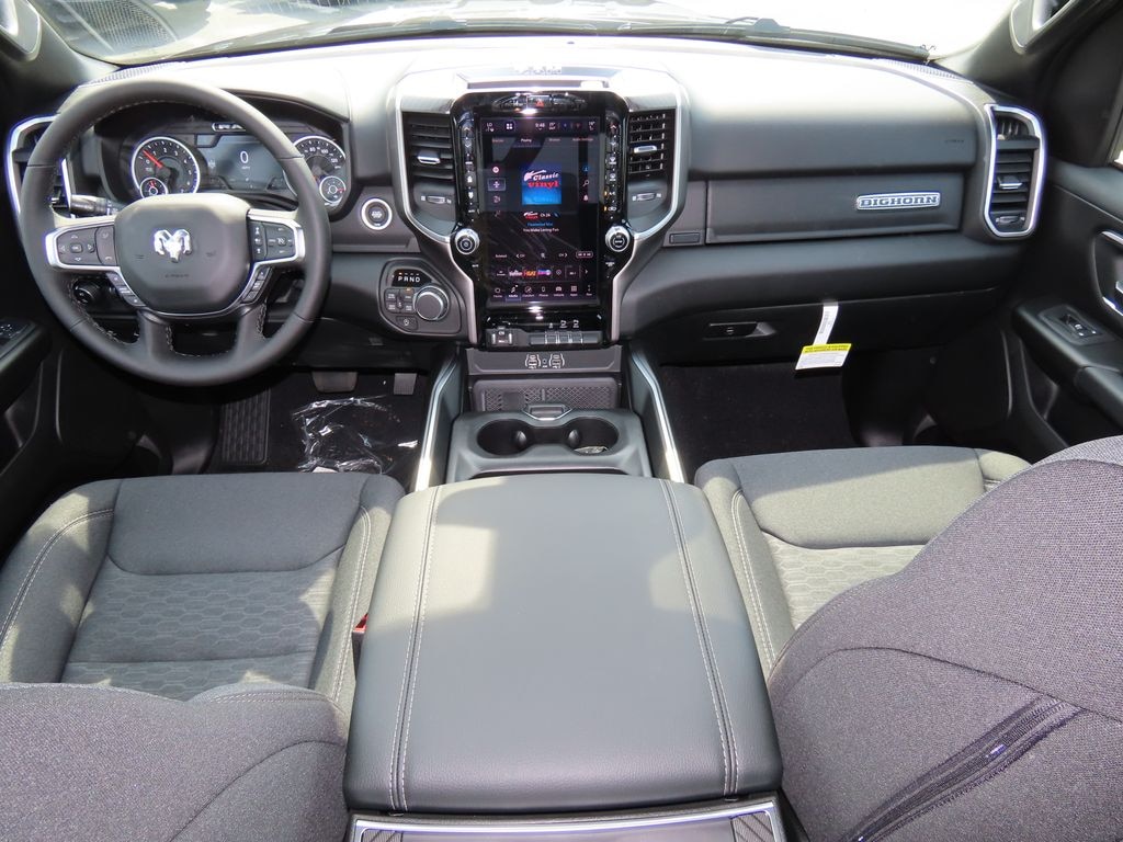 New 2026 Ram 1500 BIG HORN CREW CAB 4X4 5'7 BOX Pickup