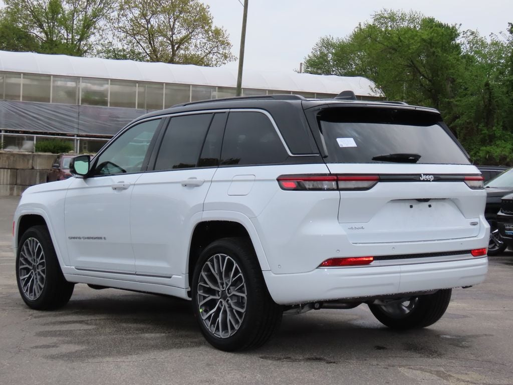 New 2026 Jeep Grand Cherokee Summit Sport Utility
