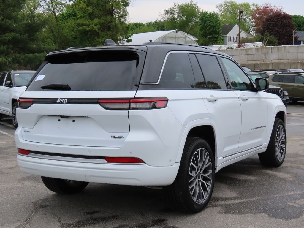 New 2026 Jeep Grand Cherokee Summit Sport Utility