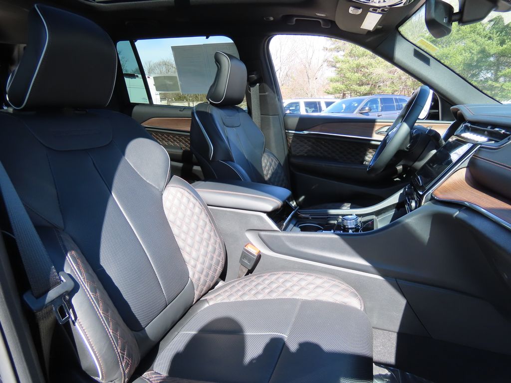 2024 Jeep Grand Cherokee L Summit - Photo 26