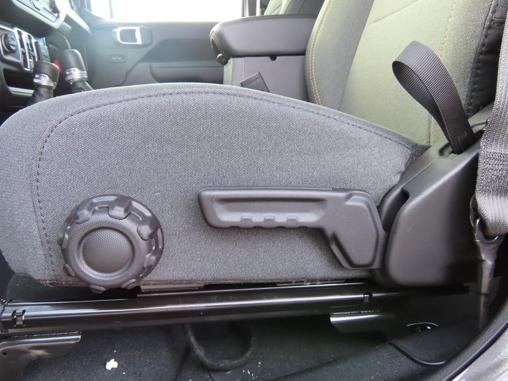 2026 Jeep Wrangler 4-Door Sport - Photo 16