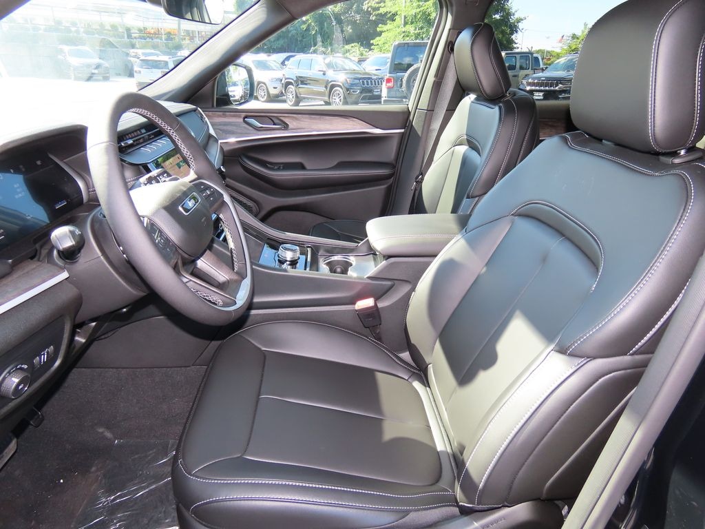 New 2026 Jeep Grand Cherokee Limited 4X4 Sport Utility