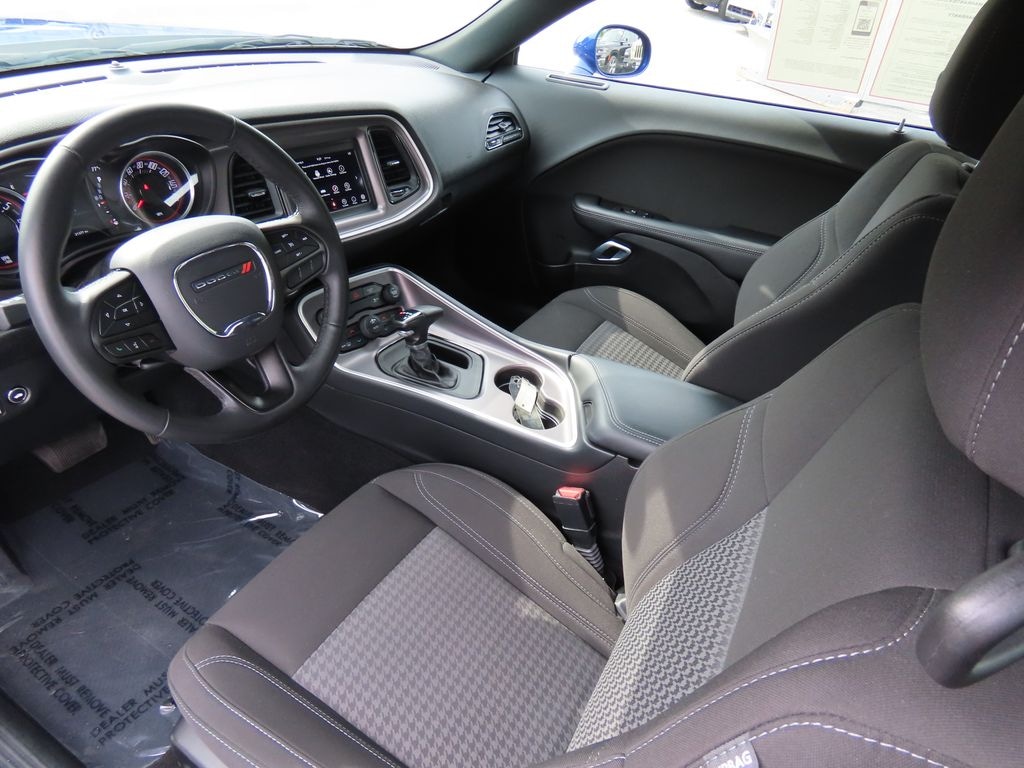 Used 2022 Dodge Challenger SXT Coupe